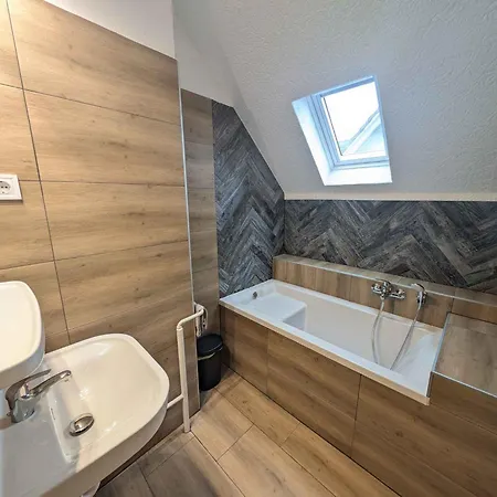 In - Balaton 54662 زاماردي